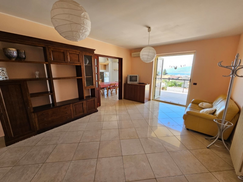 Appartamento + Veranda + Terrazzino Campo