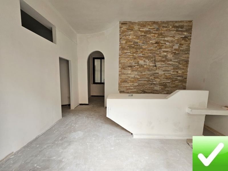 Locale Commerciale Ristrutturato Via Paolo Pellicano