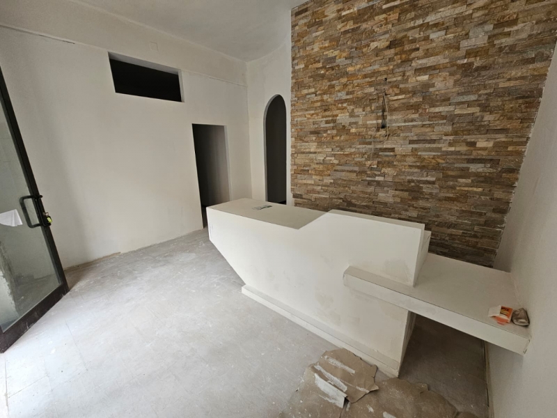 Locale Commerciale Ristrutturato Via Paolo Pellicano