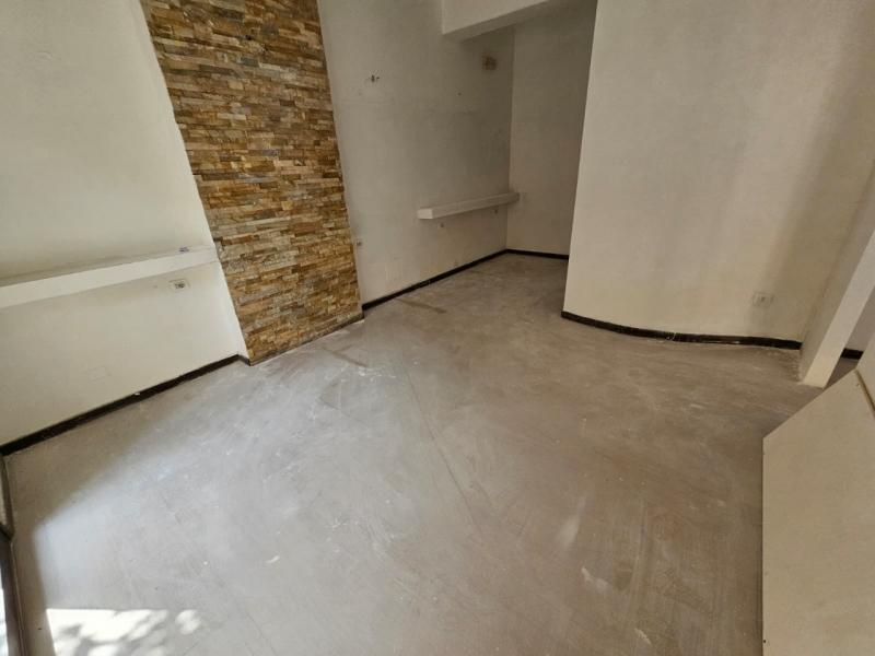 Locale Commerciale Ristrutturato Via Paolo Pellicano