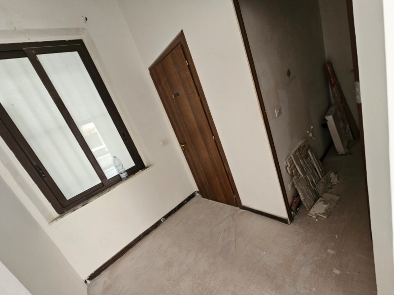 Locale Commerciale Ristrutturato Via Paolo Pellicano