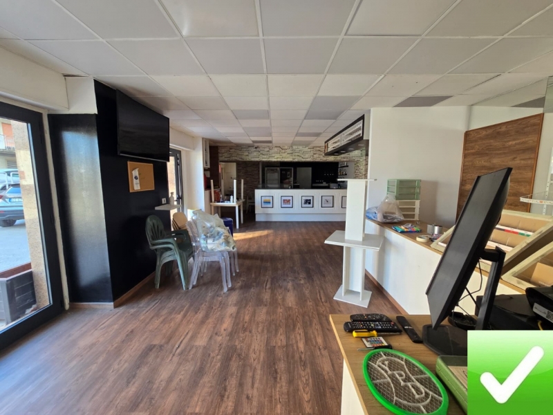 Locale commerciale C1 Con Corte Ravagnese