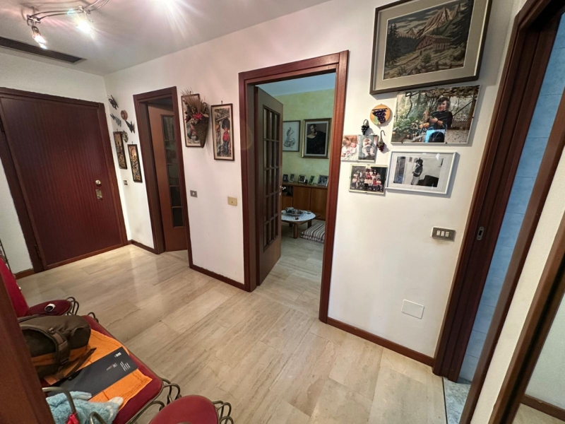Appartamento 77 Mq + Cantina + Garage + Posto Auto Milano 