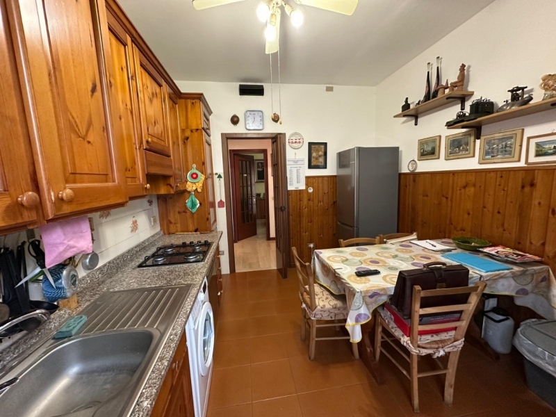Appartamento 77 Mq + Cantina + Garage + Posto Auto Milano 
