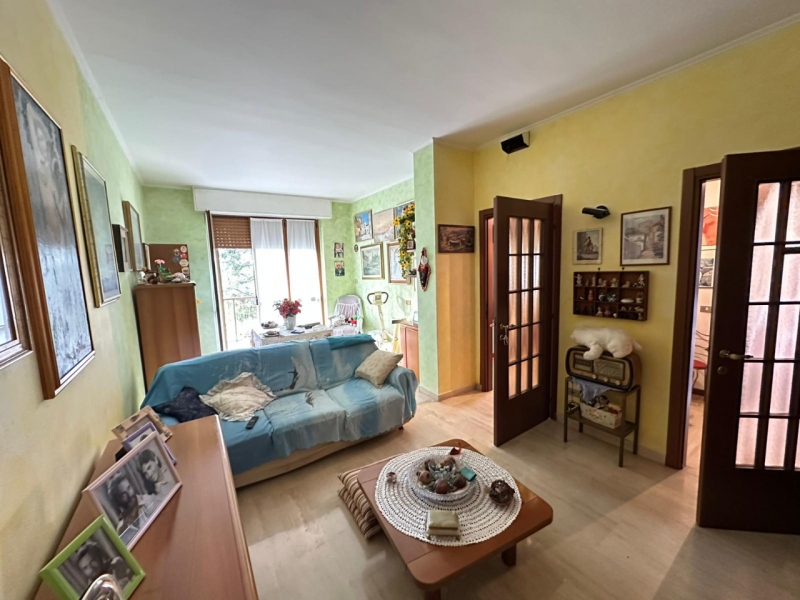 Appartamento 77 Mq + Cantina + Garage + Posto Auto Milano 