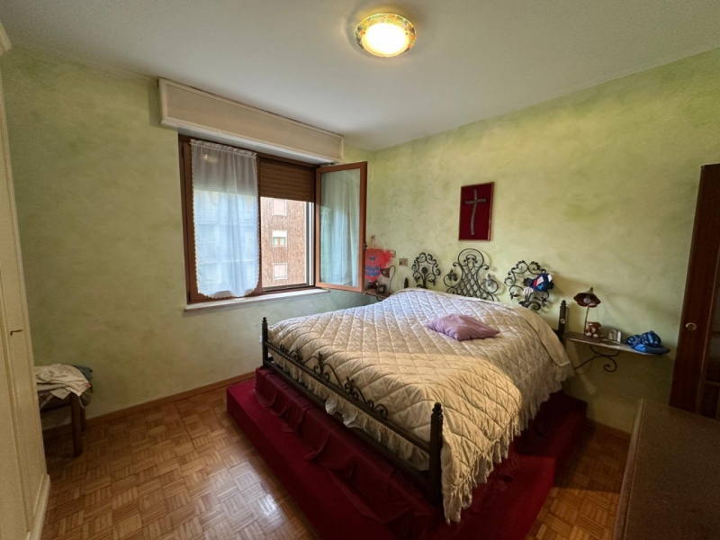 Appartamento 77 Mq + Cantina + Garage + Posto Auto Milano 