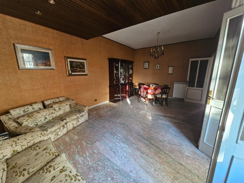 Ampio Appartamento Sbarre 130 Mq