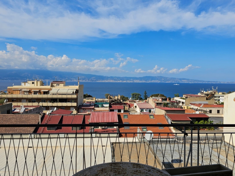 Appartamento Via Filippini 220 Mq 3 Piano No Ascensore