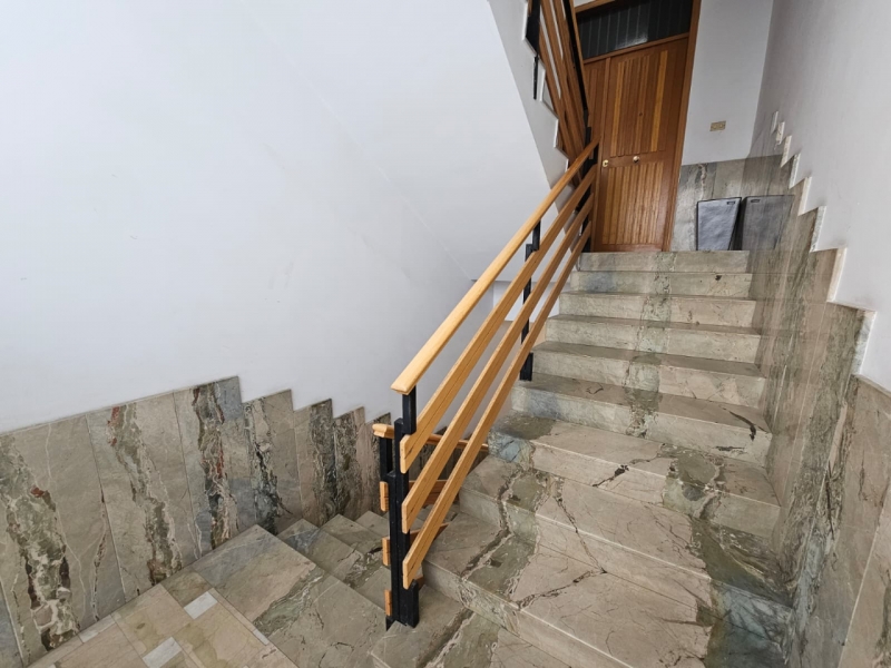 Appartamento Via Filippini 220 Mq 3 Piano No Ascensore