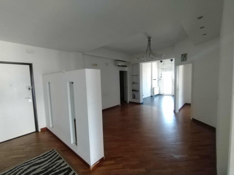Appartamento Ristrutturato Con Garage Sant'Anna 170 Mq