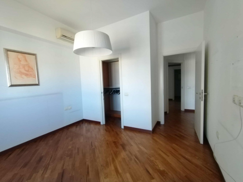 Appartamento Ristrutturato Con Garage Sant'Anna 170 Mq