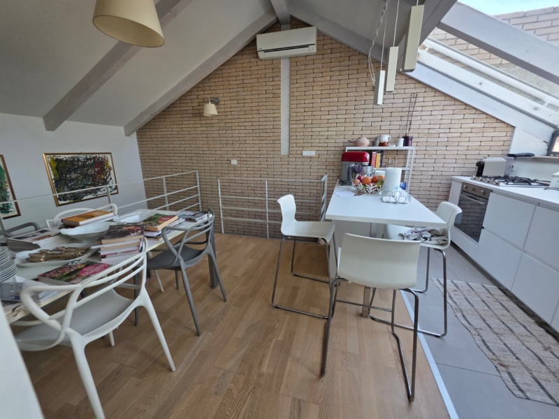 Splendido Appartamento Con Terrazzo Centro