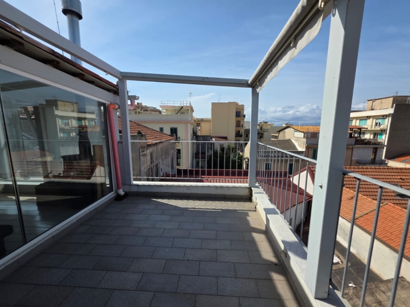 Splendido Appartamento Con Terrazzo Centro