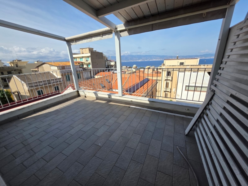 Splendido Appartamento Con Terrazzo Centro
