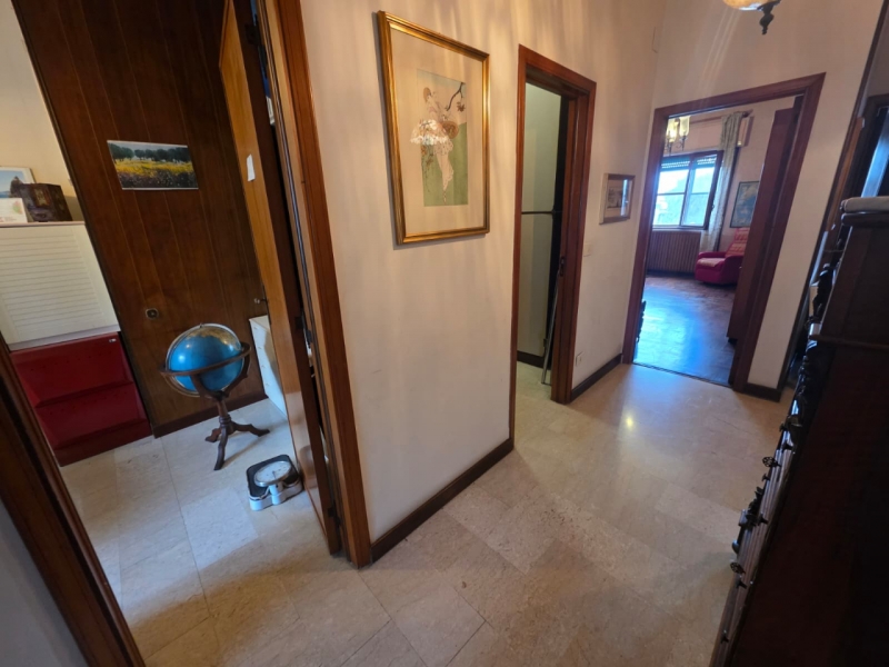 Ampio Appartamento Centro Pressi Piazza Sant'Agostino