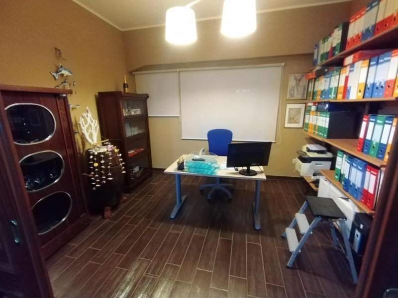 Studio Ristrutturato Arredato Viale Aldo Moro