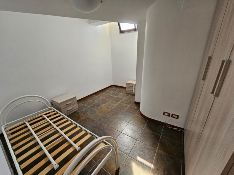 Mansarda Semi Arredata Panoramica Con Terrazzo Pezzo