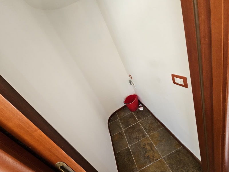 Mansarda Semi Arredata Panoramica Con Terrazzo Pezzo