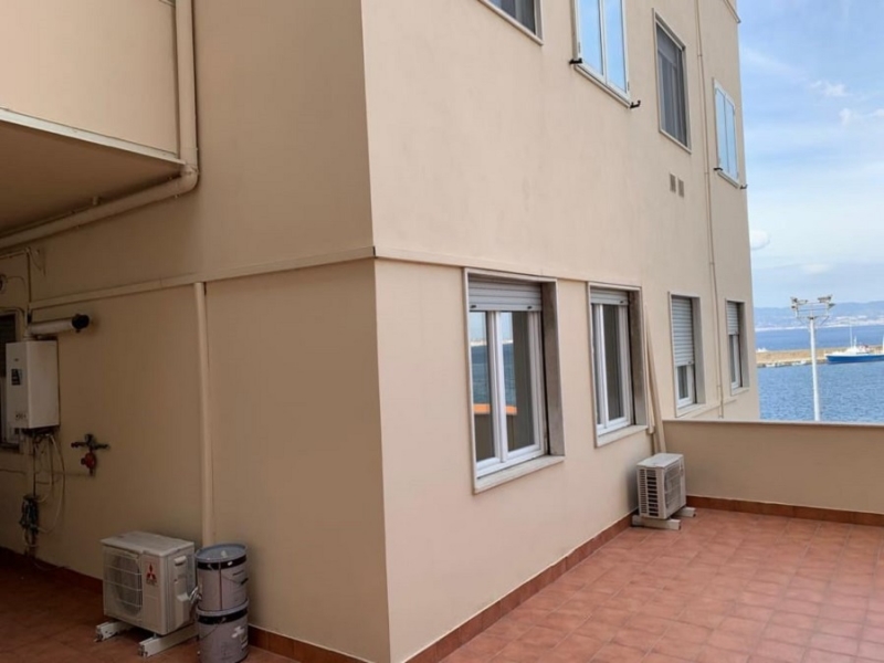 Studio Categoria A10 Con Terrazzo a Livello Ponte Della Libertà 200 Mq