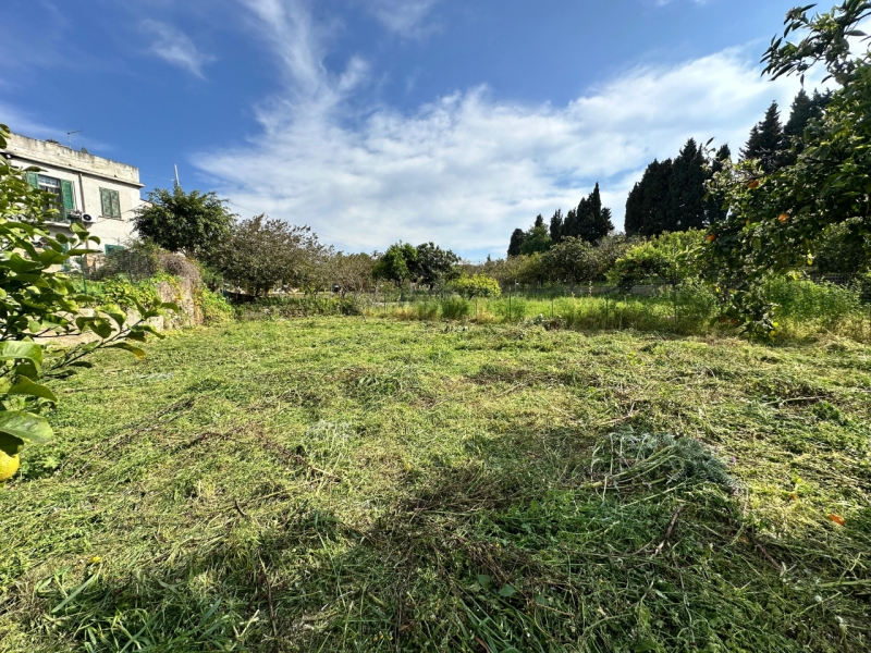 Villa indipendente Su Quattro Livelli Con giardino Villa San Giovanni