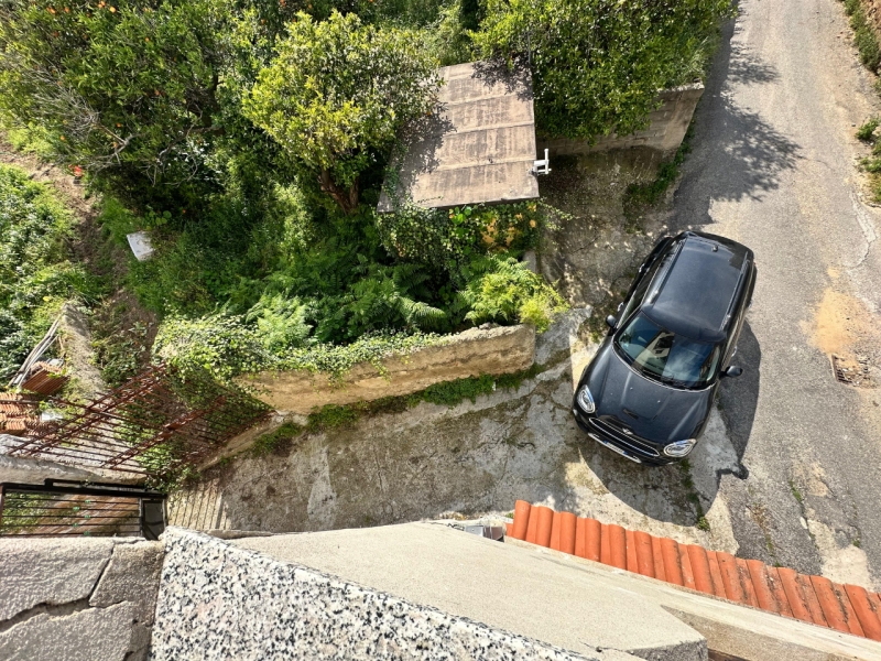 Villa indipendente Su Quattro Livelli Con giardino Villa San Giovanni