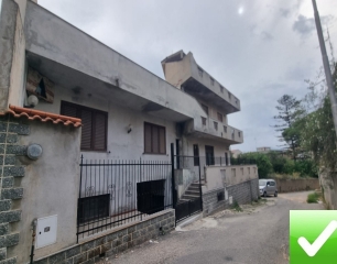 Villa indipendente Su Quattro Livelli Con giardino Villa San Giovanni