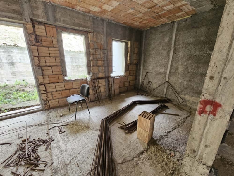 Villetta A Schiera 3 Livelli Con Giardino Condera