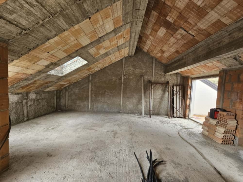 Villetta A Schiera 3 Livelli Con Giardino Condera