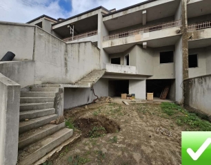 Villetta A Schiera 3 Livelli Con Giardino Condera