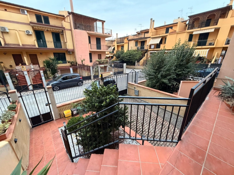 Villa A Schiera Con Giardino e Terrazzo Sbarre Pressi Bar San Francesco