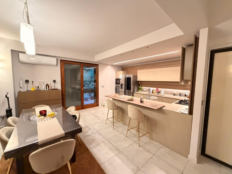 Villa A Schiera Con Giardino e Terrazzo Sbarre Pressi Bar San Francesco