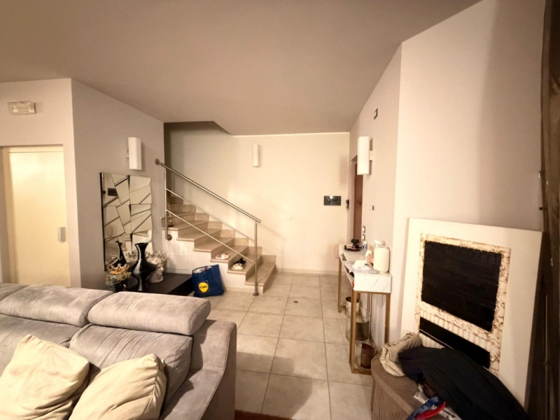 Villa A Schiera Con Giardino e Terrazzo Sbarre Pressi Bar San Francesco