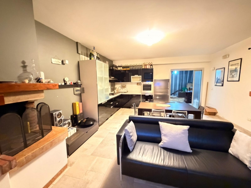 Villa A Schiera Con Giardino e Terrazzo Sbarre Pressi Bar San Francesco