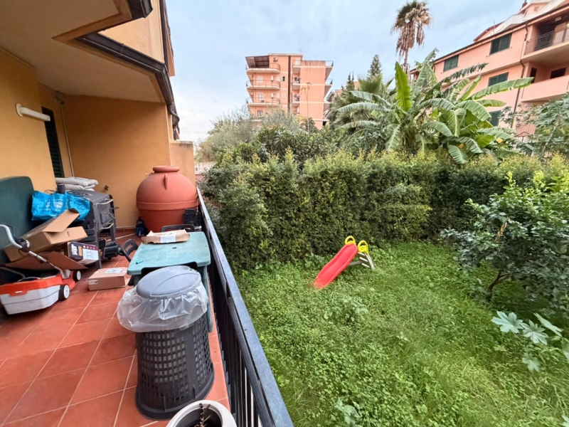 Villa A Schiera Con Giardino e Terrazzo Sbarre Pressi Bar San Francesco