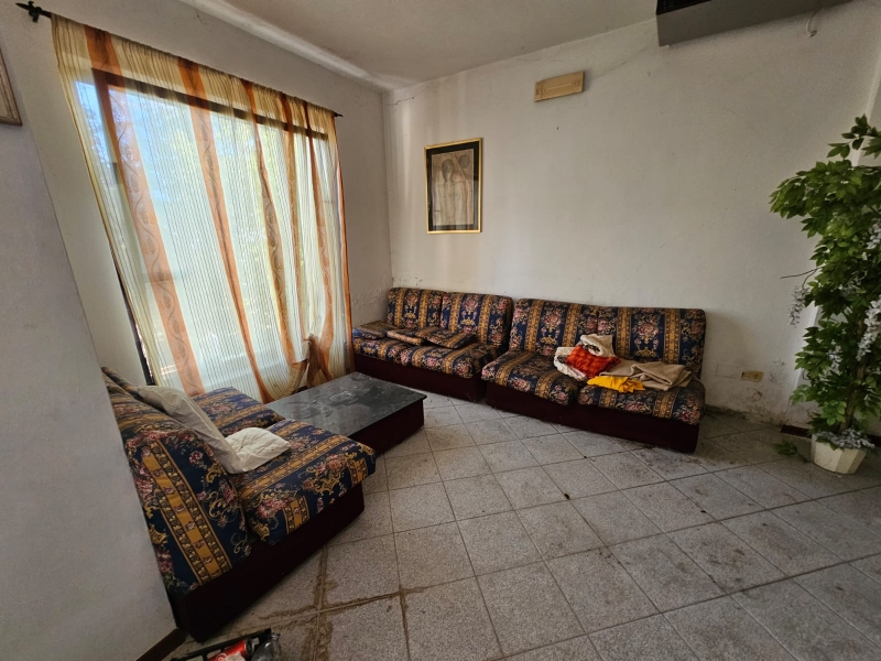 Fabbricato Indipendente 1400 Mq Con Corte Chianciano Terme