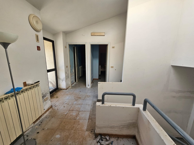 Fabbricato Indipendente 1400 Mq Con Corte Chianciano Terme