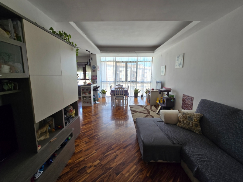 Appartamento Ristrutturato Piazza Milano 90 Mq