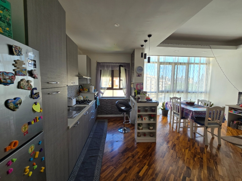 Appartamento Ristrutturato Piazza Milano 90 Mq