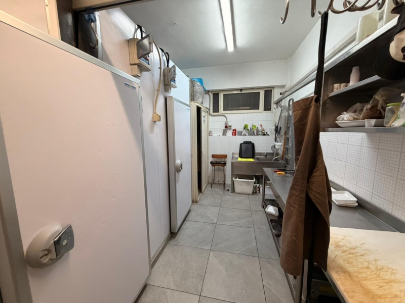 Attività Di Macelleria Con Attrezzature San Brunello