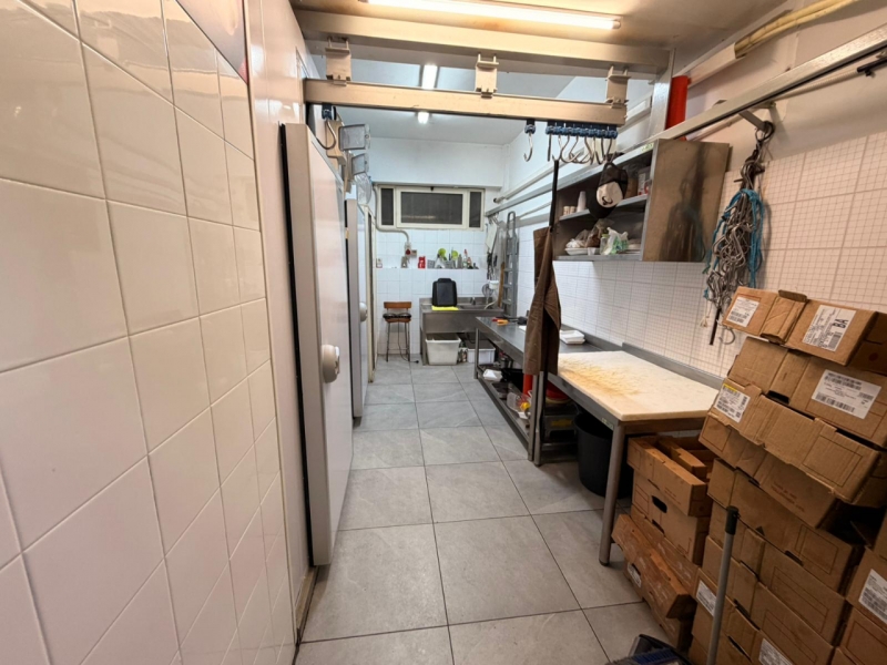 Attività Di Macelleria Con Attrezzature San Brunello