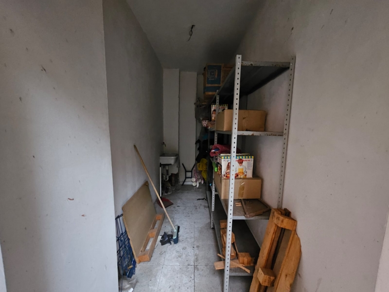 Ampio Luminoso Con Posto Auto, Verande, Cantina Via Pio XI 