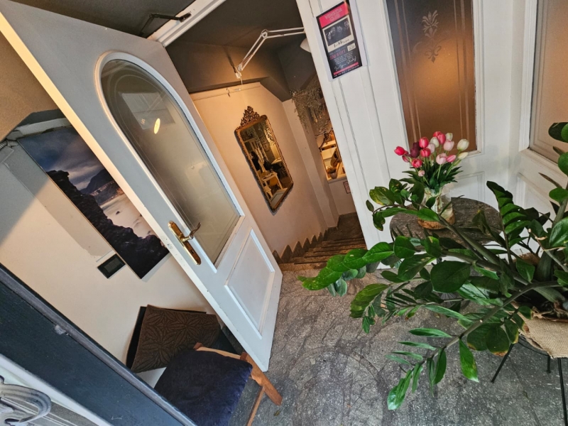 Ampio Locale 200 Mq Centro Via Venezia