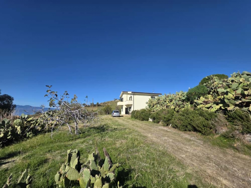 Villa Di Recente Costruzione 2 Livelli Panoramica Con Giardino Bocale