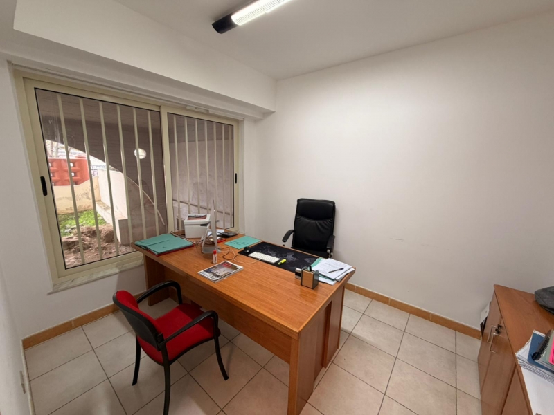 Ufficio Via Trabocchetto 80 Mq