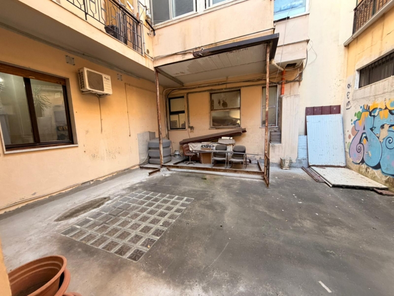 Appartamento Con Cortile Centro Città