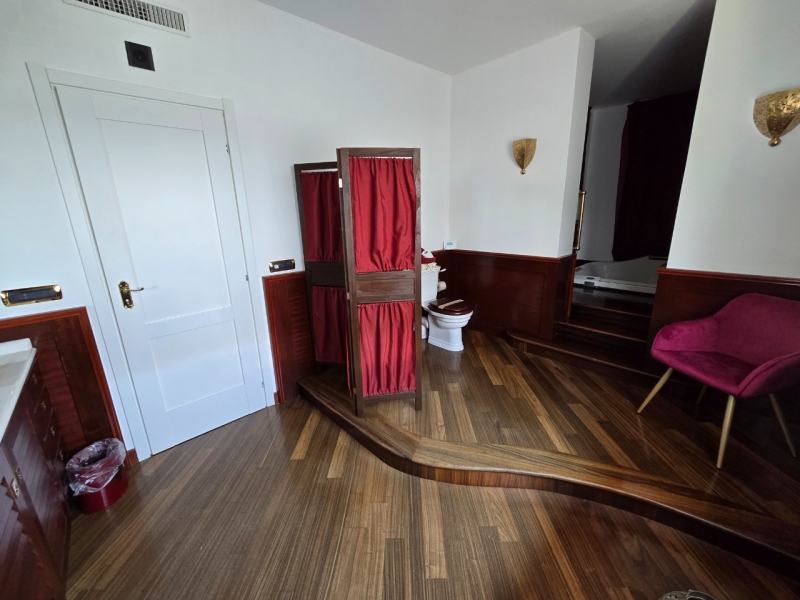 Villa Esclusiva e Prestigiosa Con Giardino, Piscina e Vista Mare Mozzafiato Montepaone