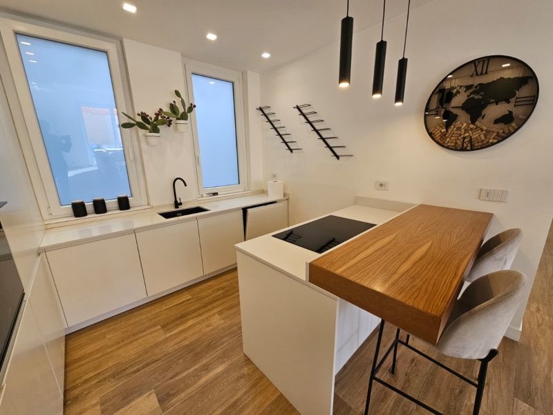 Prestigioso Appartamento Arredato Centro