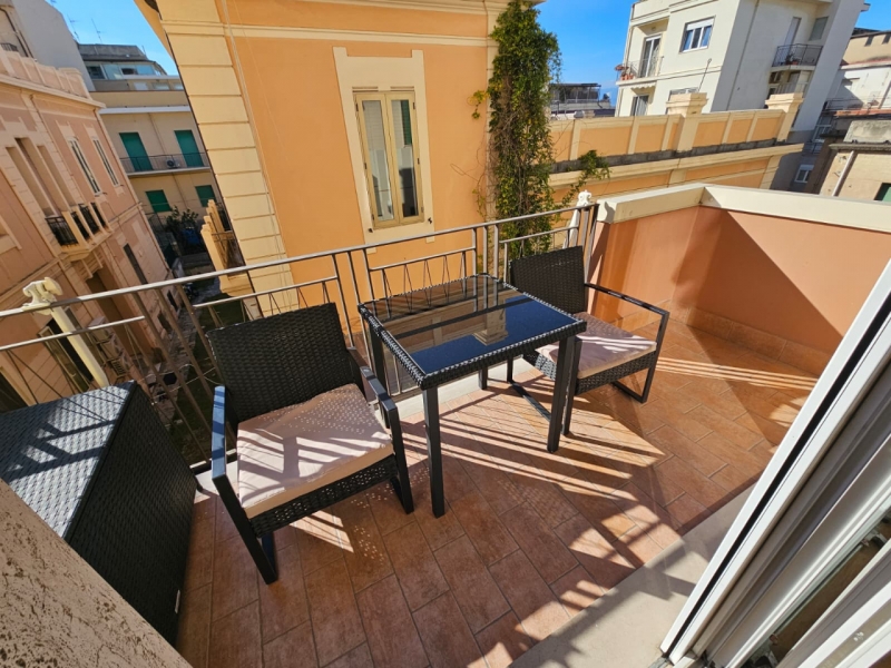 Prestigioso Appartamento Arredato Centro