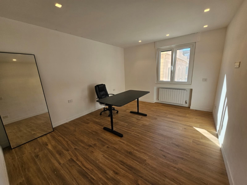 Prestigioso Appartamento Arredato Centro