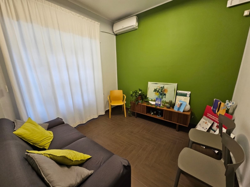 Attività Di Studio Medico Avviata Con Arredi e Attrezzature Messina